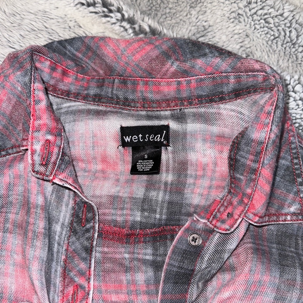 Plaid button down - Picture 4 of 7